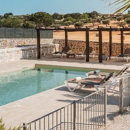 Trullo Rondini Acquarula Мартина-Франка