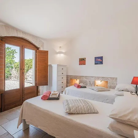 Trullo Rondini Acquarula