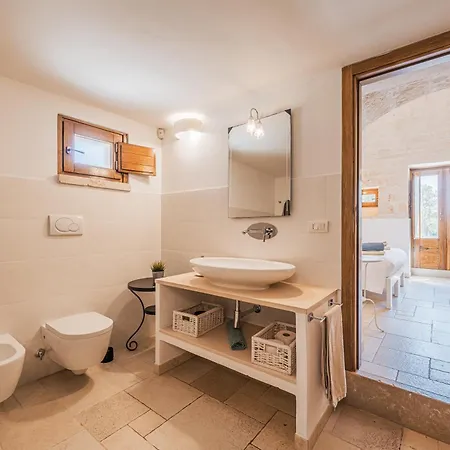 Trullo Rondini Acquarula