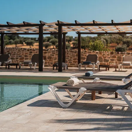 Trullo Rondini Acquarula Villa *