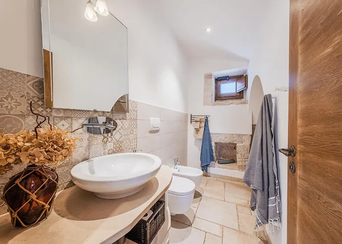 Trullo Rondini Acquarula * مارتينا فرانكا