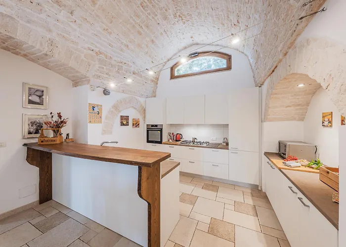 Trullo Rondini Acquarula